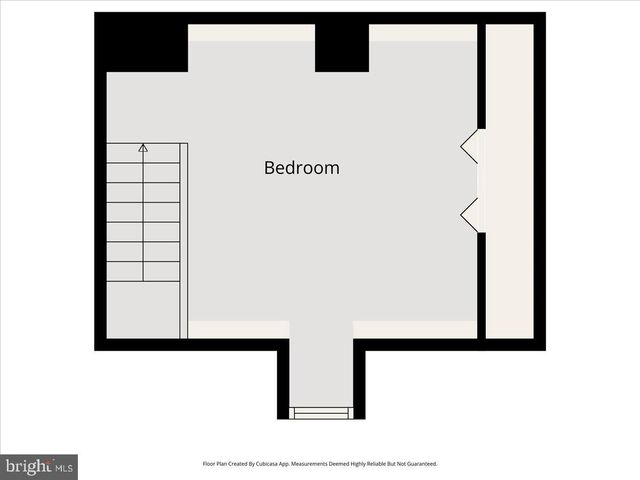 15 COLONIAL CIR, Aston, PA 19014