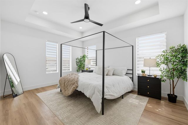 2328 W LA SALLE STREET, Tampa, FL 33607