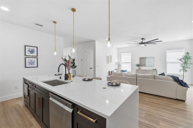 2328 W LA SALLE STREET, Tampa, FL 33607