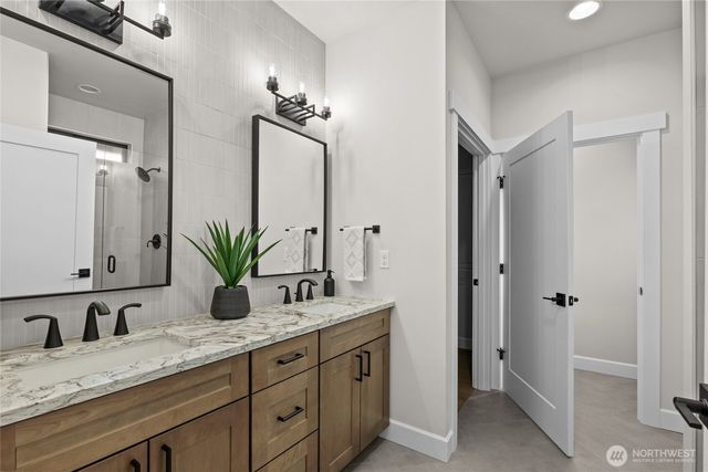 1000 Domerie Park Loop, Cle Elum, WA 98922