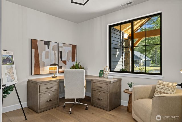 1000 Domerie Park Loop, Cle Elum, WA 98922