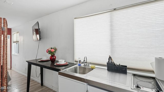 1716 E OAK Street, Phoenix, AZ 85008