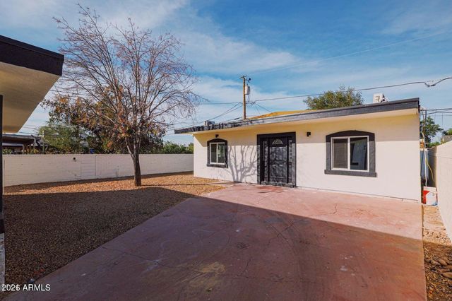 1716 E OAK Street, Phoenix, AZ 85008