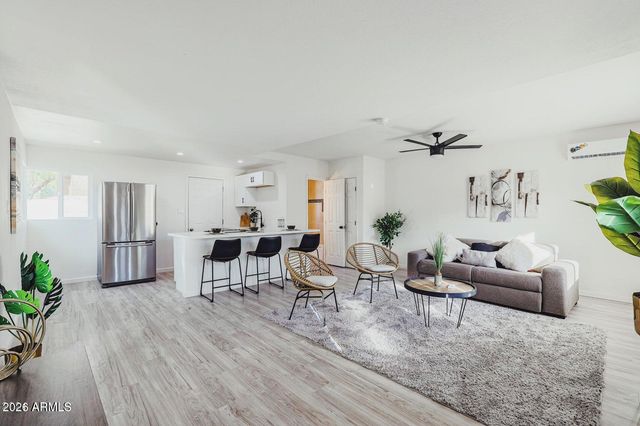 1716 E OAK Street, Phoenix, AZ 85008