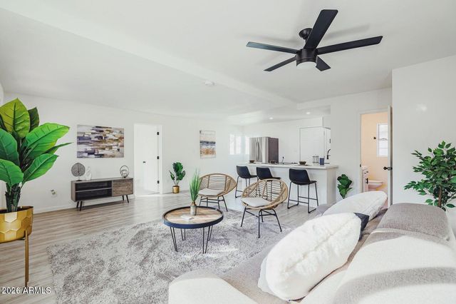 1716 E OAK Street, Phoenix, AZ 85008