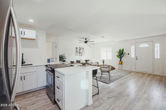 1716 E OAK Street, Phoenix, AZ 85008