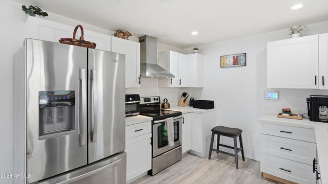 1716 E OAK Street, Phoenix, AZ 85008