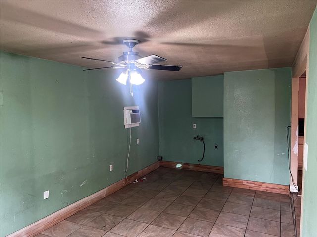 7641 Delavan Drive, Houston, TX 77028