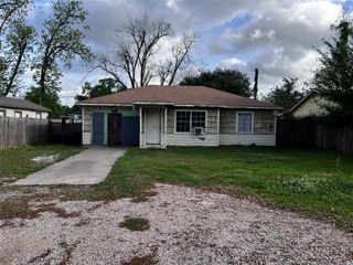 7641 Delavan Drive, Houston, TX 77028