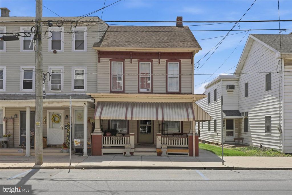 218 MAIN ST, Denver, PA 17517