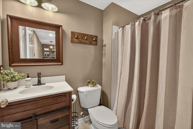 126 WHEELER LN, Frederick, MD 21702