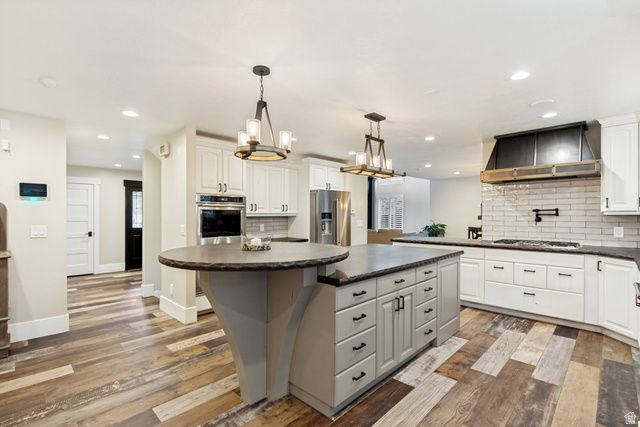 1956 E BRANDON PARK PL, Sandy, UT 84092