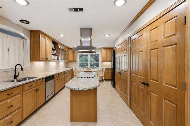 8450 Prine Lane, Magnolia, TX 77354