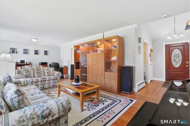 1 Driftwood Lane, Norwalk, CT 06851