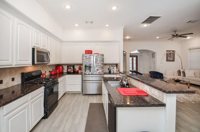 13511 Brookbluff Lane, Houston, TX 77077