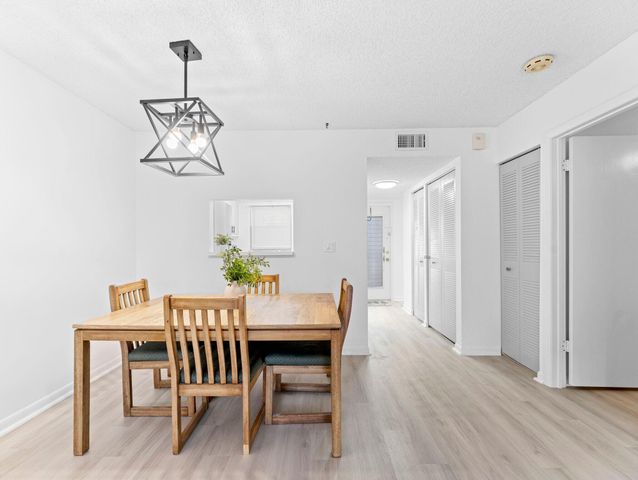 6800 Royal Palm Boulevard 207f, Margate, FL 33063