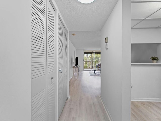 6800 Royal Palm Boulevard 207f, Margate, FL 33063