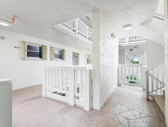 6800 Royal Palm Boulevard 207f, Margate, FL 33063