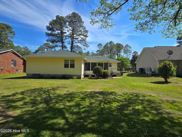 1836 Caracara Drive, New Bern, NC 28560