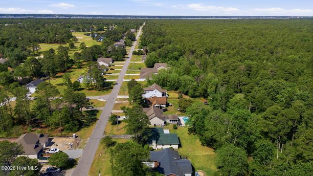 1836 Caracara Drive, New Bern, NC 28560