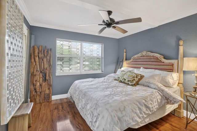 3050 NE 16th Avenue 207, Oakland Park, FL 33334