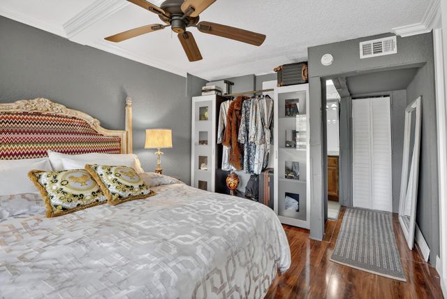 3050 NE 16th Avenue 207, Oakland Park, FL 33334