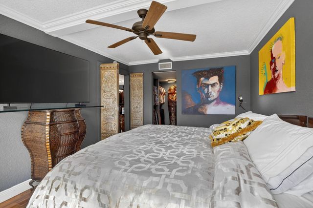 3050 NE 16th Avenue 207, Oakland Park, FL 33334