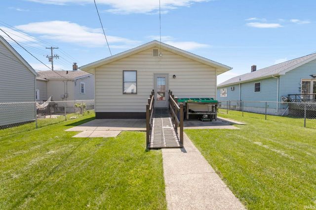 1104 W 8Th Street, Mishawaka, IN 46544
