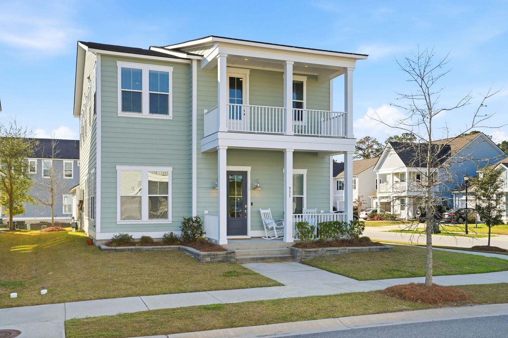 Image 1 of property listing at 511 N Commodore Way, Summerville, SC 29483
