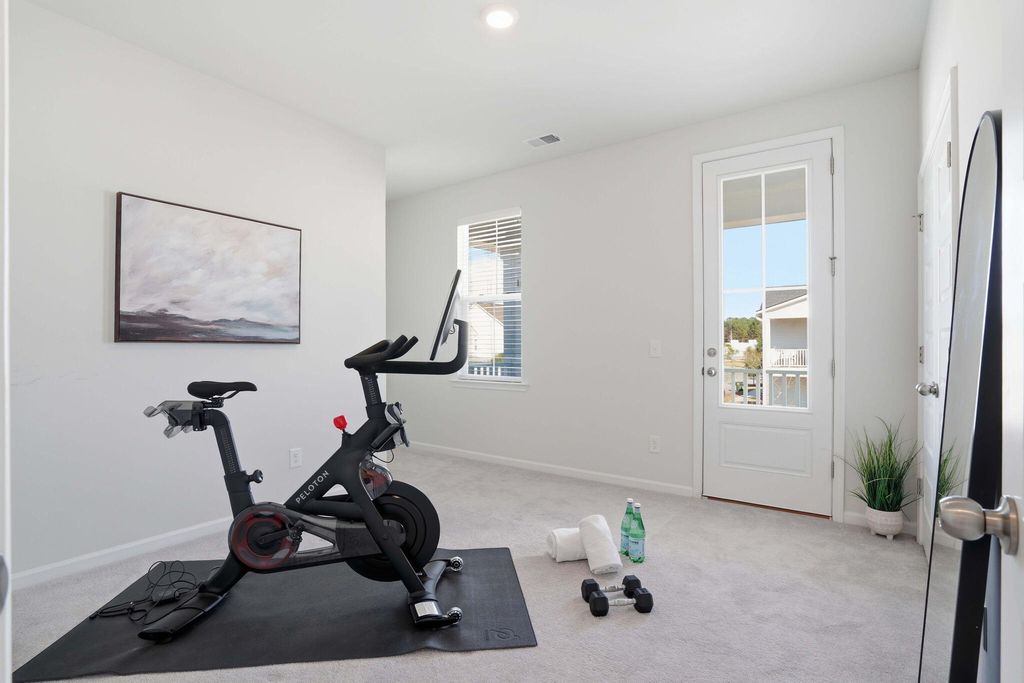 Image 32 of property listing at 511 N Commodore Way, Summerville, SC 29483