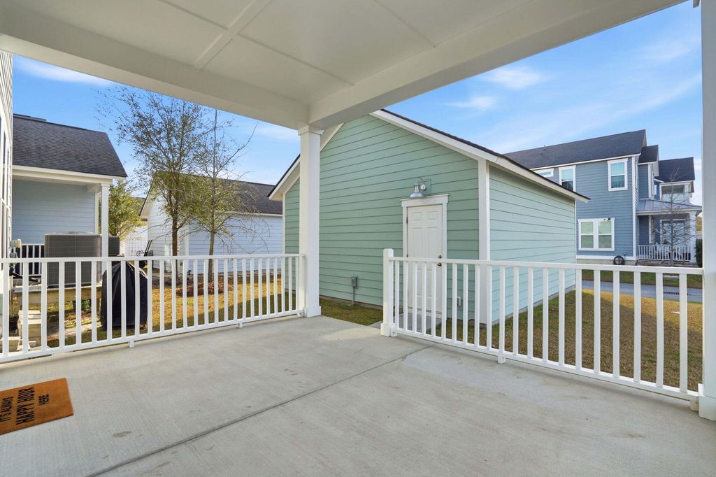 Image 38 of property listing at 511 N Commodore Way, Summerville, SC 29483