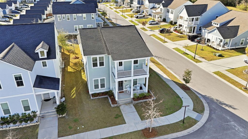 Image 44 of property listing at 511 N Commodore Way, Summerville, SC 29483