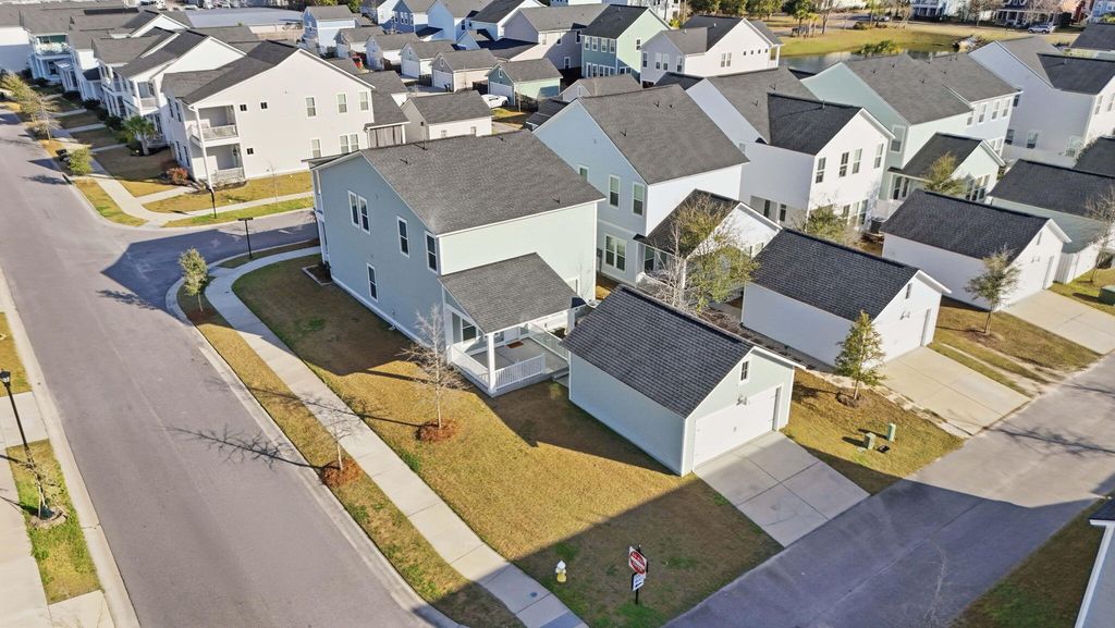 Image 45 of property listing at 511 N Commodore Way, Summerville, SC 29483