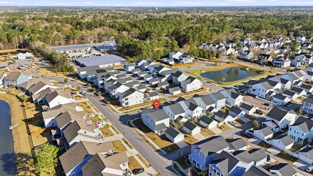 Image 46 of property listing at 511 N Commodore Way, Summerville, SC 29483