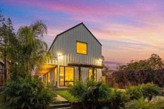 16 Hillview Avenue, Redwood City, CA 94062