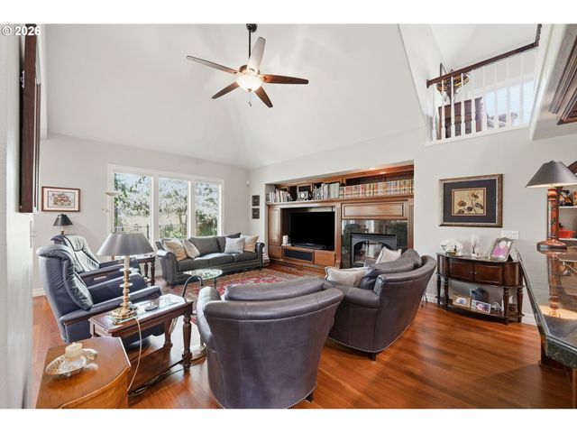 3910 MIRROR POND Way, Eugene, OR 97408