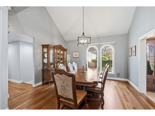 3910 MIRROR POND Way, Eugene, OR 97408