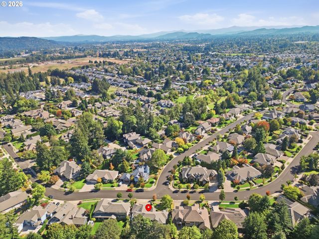 3910 MIRROR POND Way, Eugene, OR 97408