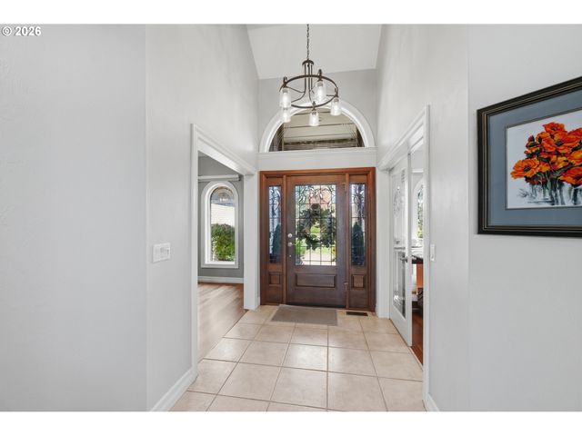 3910 MIRROR POND Way, Eugene, OR 97408