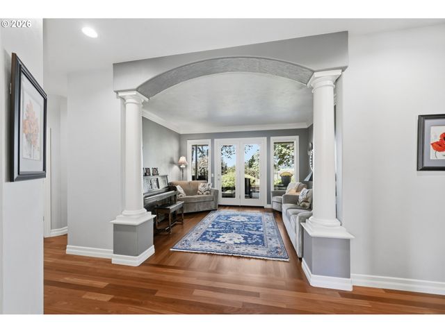 3910 MIRROR POND Way, Eugene, OR 97408