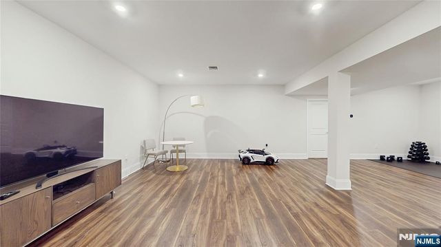 7 Saint Andrews Circle, River Vale, NJ 07675