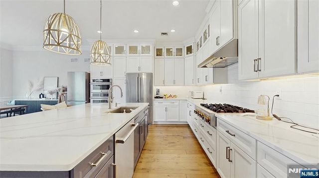 7 Saint Andrews Circle, River Vale, NJ 07675
