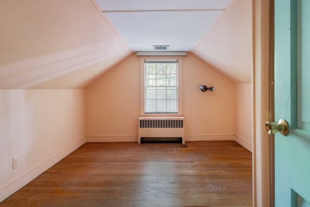 77 Jordan Rd, Brookline, MA 02446