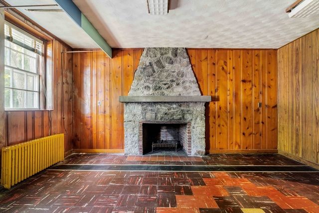 77 Jordan Rd, Brookline, MA 02446