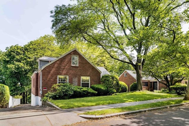 77 Jordan Rd, Brookline, MA 02446