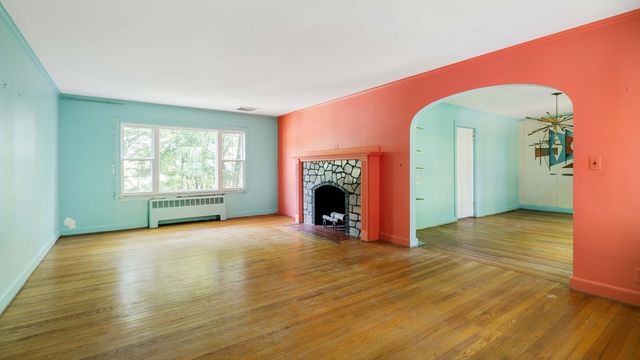 77 Jordan Rd, Brookline, MA 02446