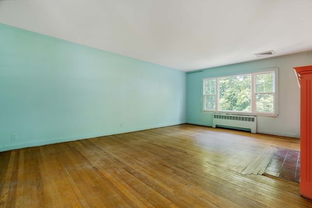 77 Jordan Rd, Brookline, MA 02446