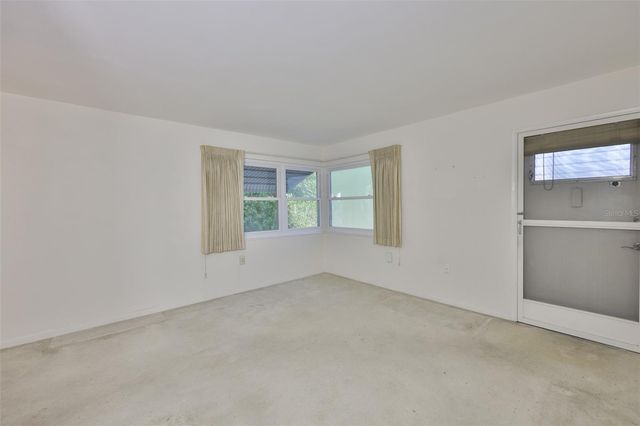 6100 21ST STREET N 9, St Petersburg, FL 33714