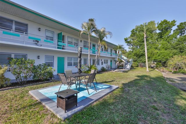 6100 21ST STREET N 9, St Petersburg, FL 33714