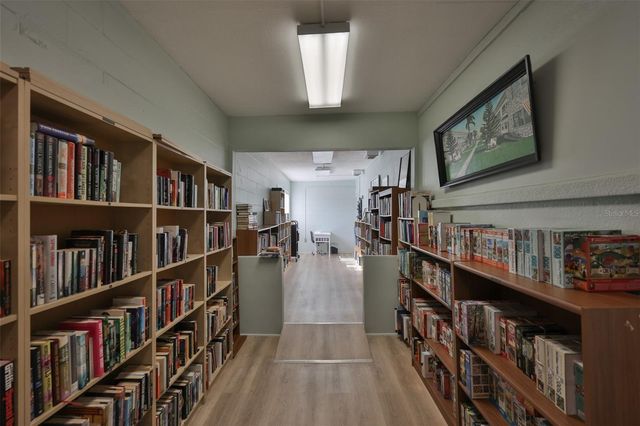 6100 21ST STREET N 9, St Petersburg, FL 33714